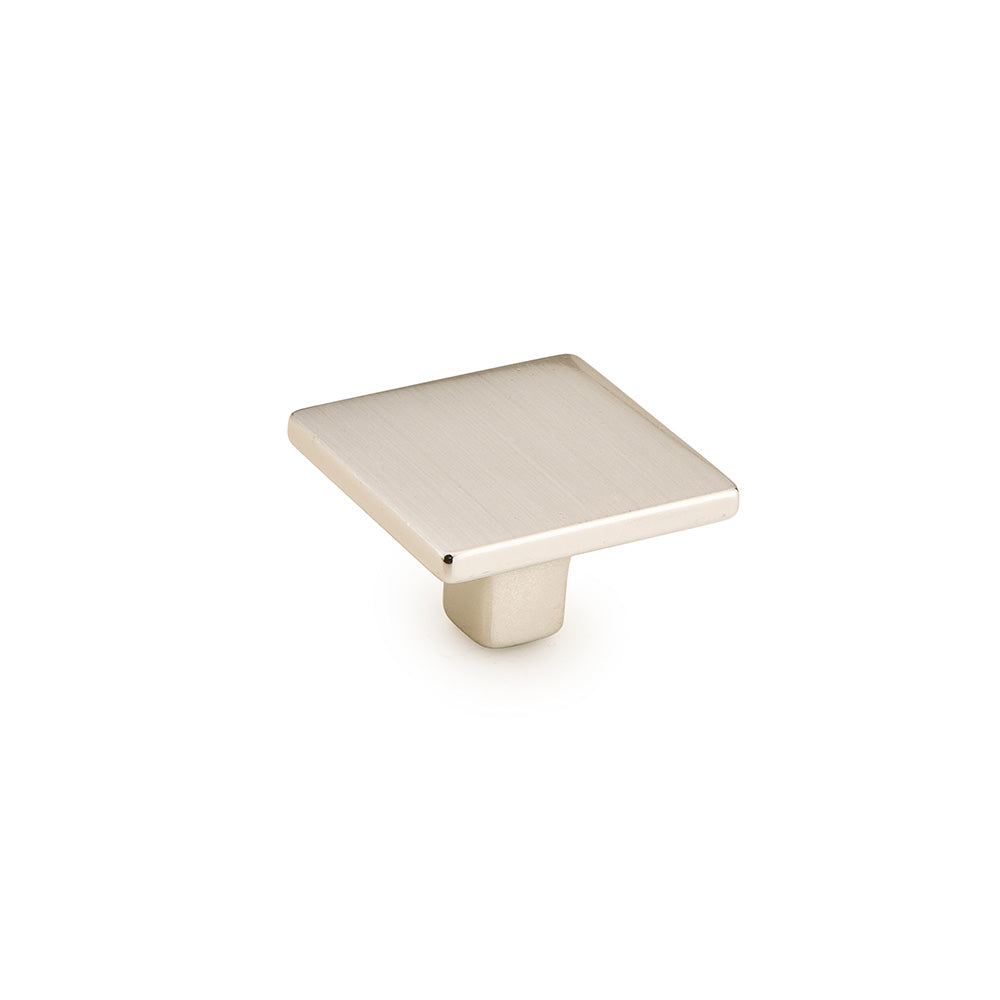 Schaub Perilla Armadio Cuadrada, 1-3/8" diám. — Níquel Satinado