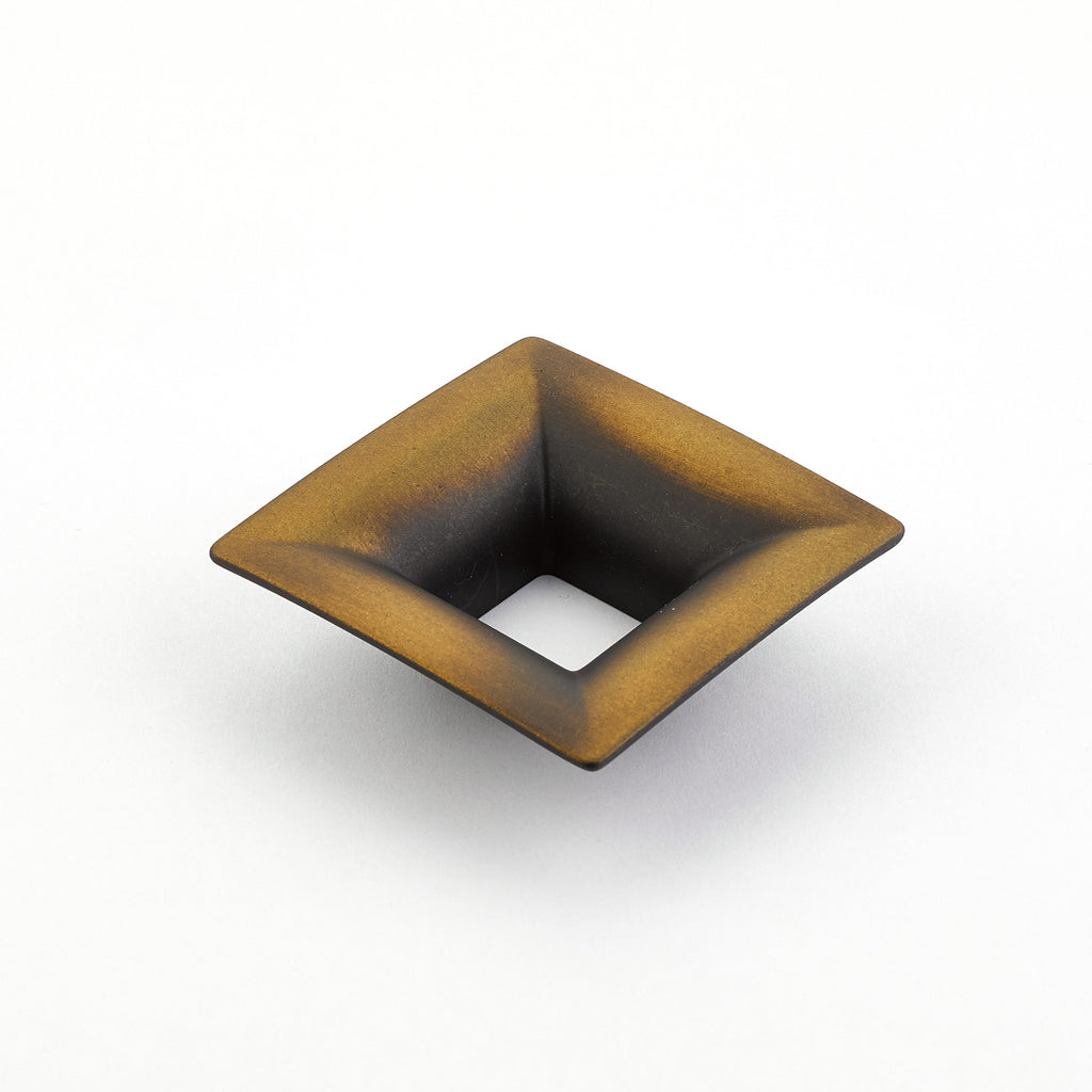 Schaub Jaladera Finestrino Flared Cuadrada, 1-1/4" cc — Bronce Bruñido