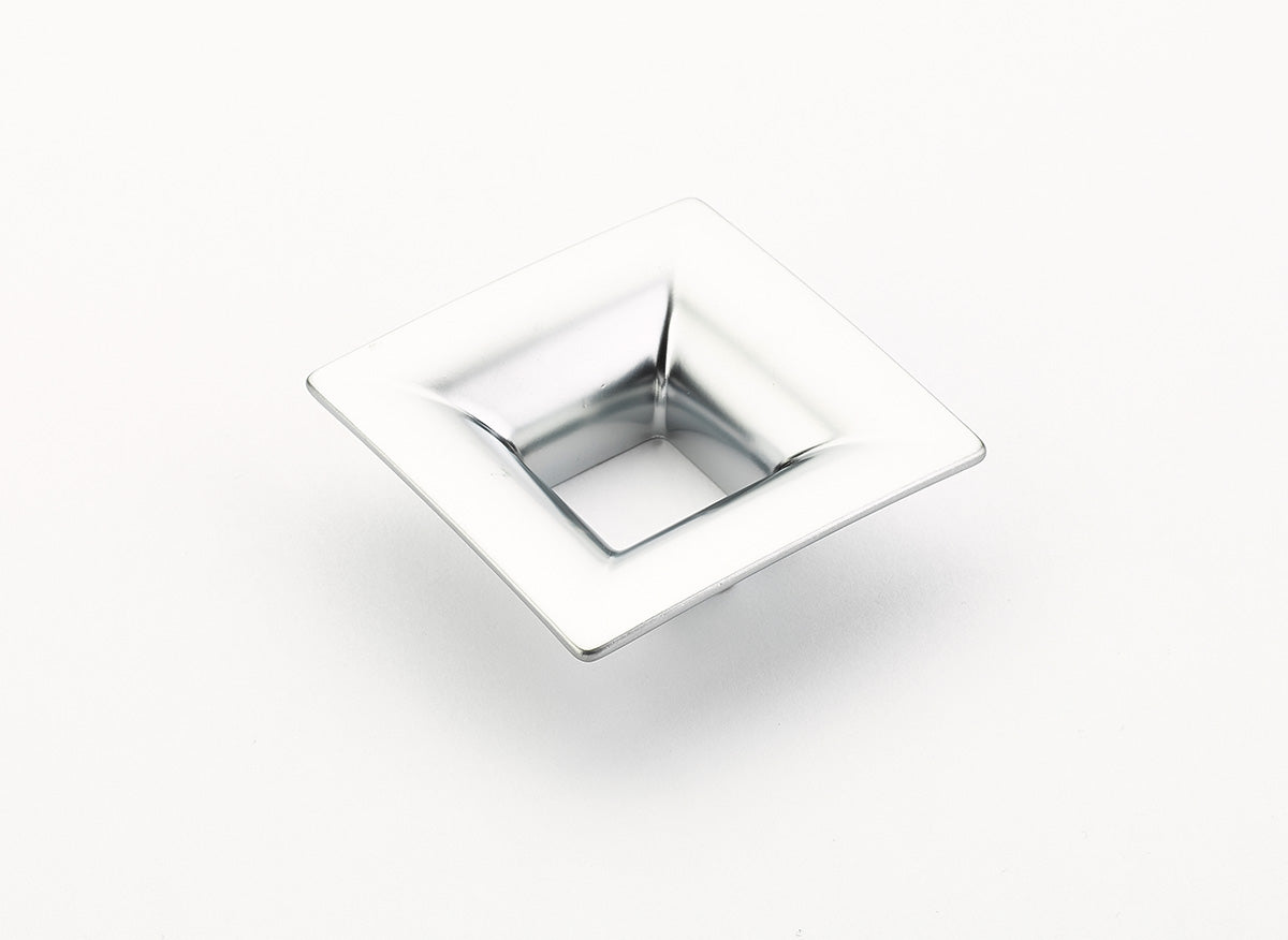 Schaub Jaladera Finestrino Flared Cuadrada, 1-1/4" cc — Cromo Mate