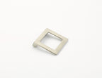 Schaub Jaladera Finestrino Angled Cuadrada, 1-1/4" cc — Níquel Satinado