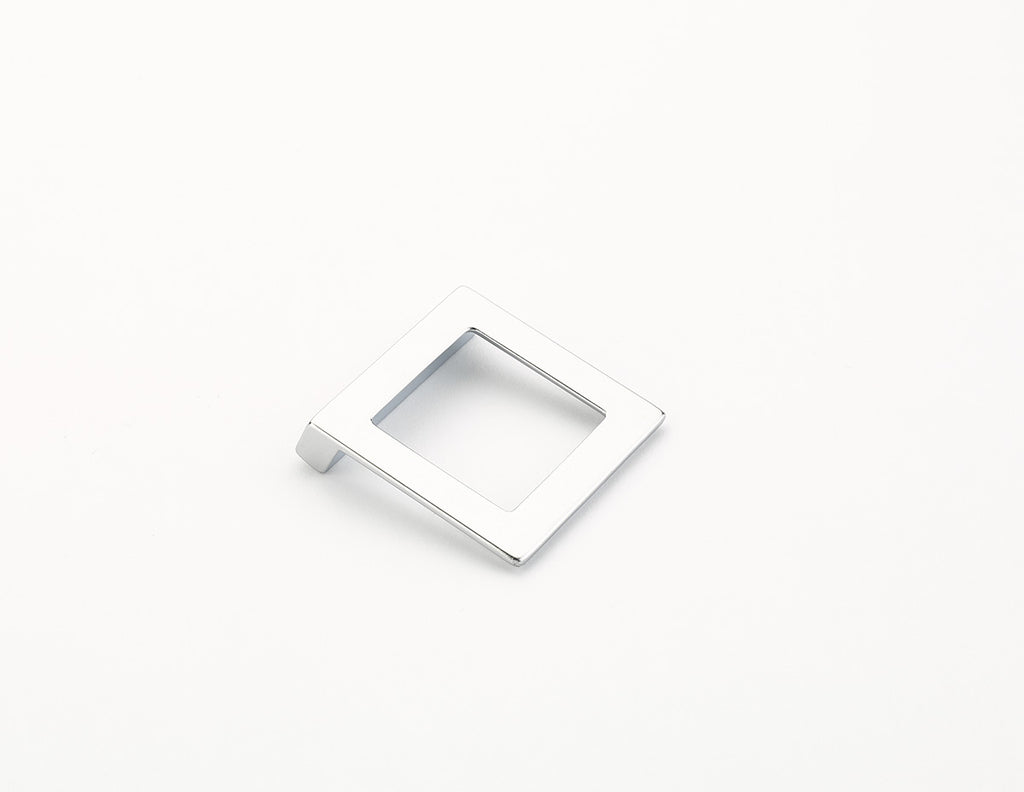 Schaub Jaladera Finestrino Angled Cuadrada, 1-1/4" cc — Cromo Mate