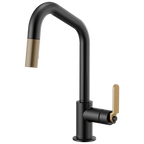 Brizo Litze Mezcladora Extraíble — Surtidor en Ángulo, Manija Industrial — Negro Mate/Oro Luxe