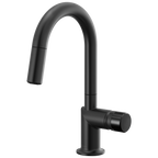 Brizo Odin Mezcladora Prep Extraíble — Surtidor en Arco — Negro Mate — Perilla con Cristal Negro
