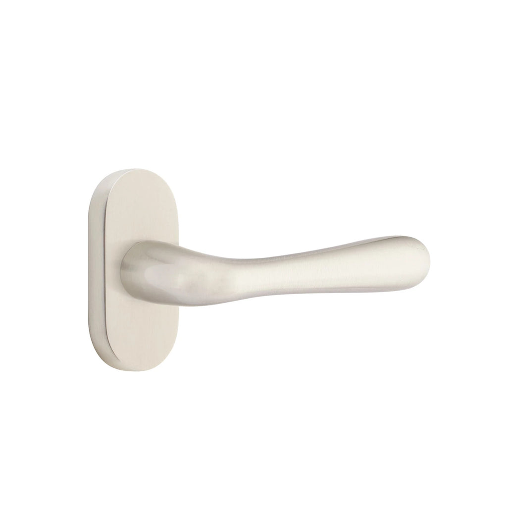 Níquel Satinado · 1-1/2" x3" Oval Rosette