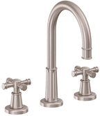 California Faucets Trousdale 8" Llave de Lavabo de 3 Orificios para Cubierta, con Dos Manerales - Níquel Satinado