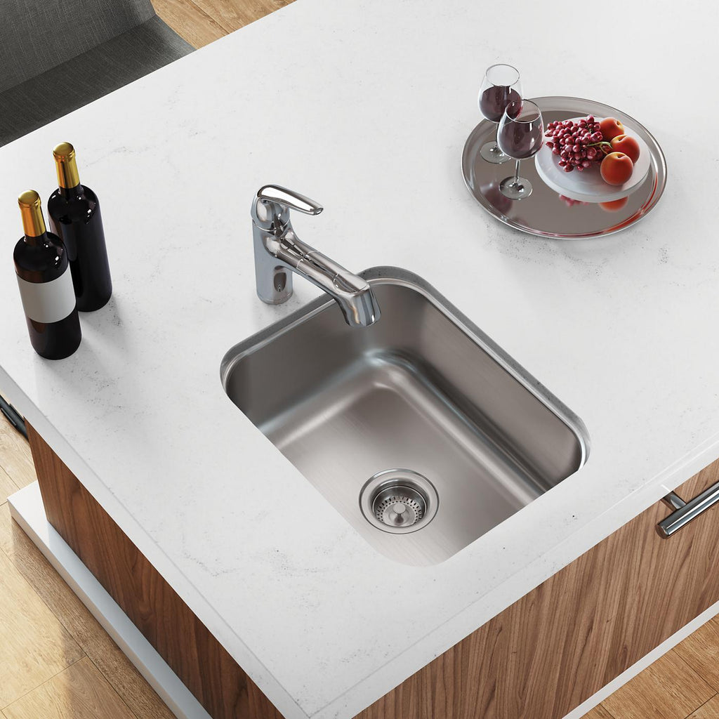 Elkay Tarja Dayton® Acero Inoxidable 16-1/2" x 18-1/4" x 8" de Un Tazón de Bar Bajo Cubierta — ambiente de cocina