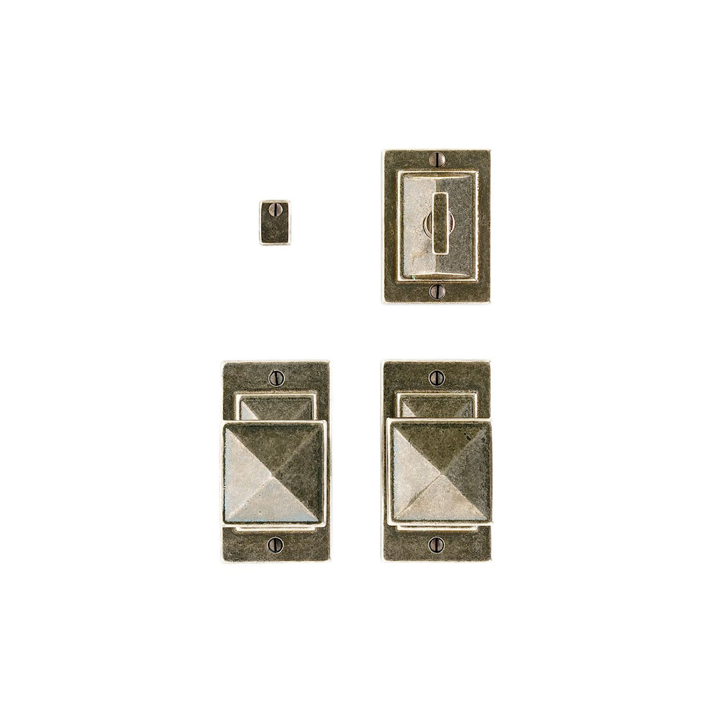uego Interior Mack 2 1/2" x 4 1/2" — Rocky Mountain Hardware bronce macizo