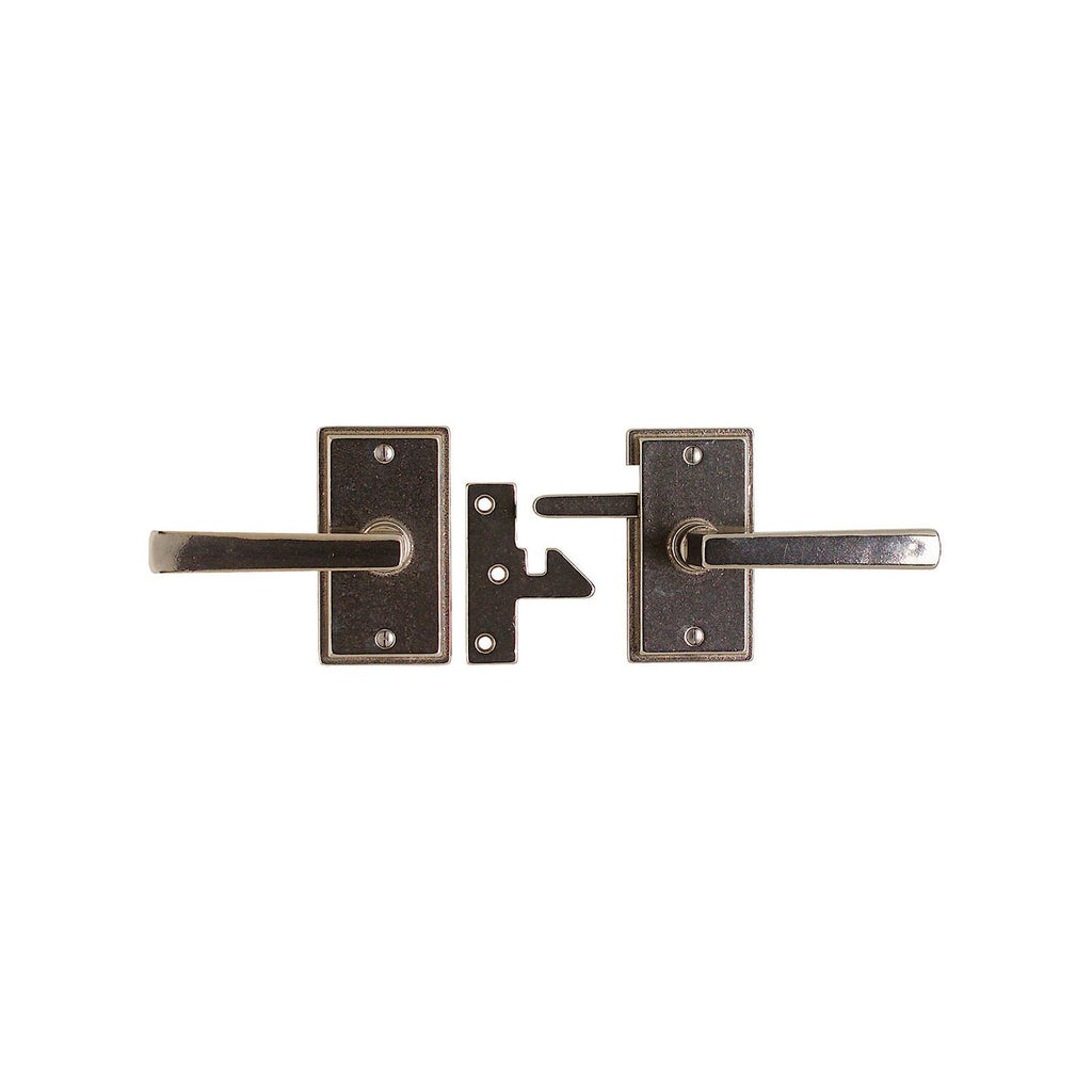 erraje para Portón Stepped 2 1/2" x 4 1/2" — Rocky Mountain Hardware bronce macizo