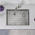 Elkay Tarja Crosstown® Calibre 18 Acero Inoxidable 25-1/2" x 18-1/2" x 9" de Un Tazón Bajo Cubierta (Kit con Llave Filtrada) — ambiente de cocina