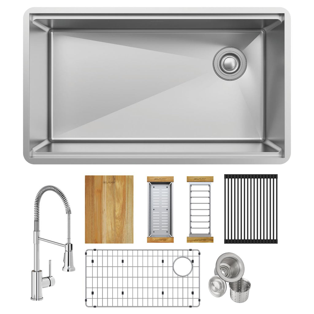 Elkay Tarja Crosstown® Calibre 18 Workstation Acero Inoxidable 31-1/2" x 18-1/2" x 9" de Un Tazón Bajo Cubierta (Kit con Llave) — ambiente de cocina