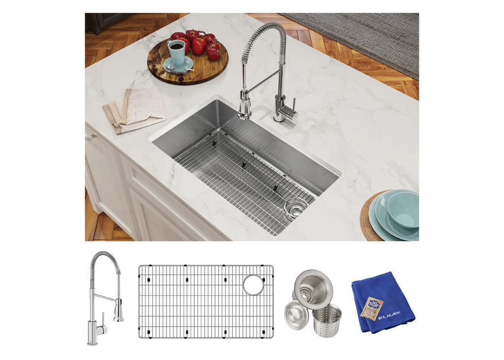 Elkay Tarja Crosstown® Calibre 18 Acero Inoxidable 31-1/2" x 18-1/2" x 9" de Un Tazón Bajo Cubierta (Kit) with Faucet — ambiente de cocina