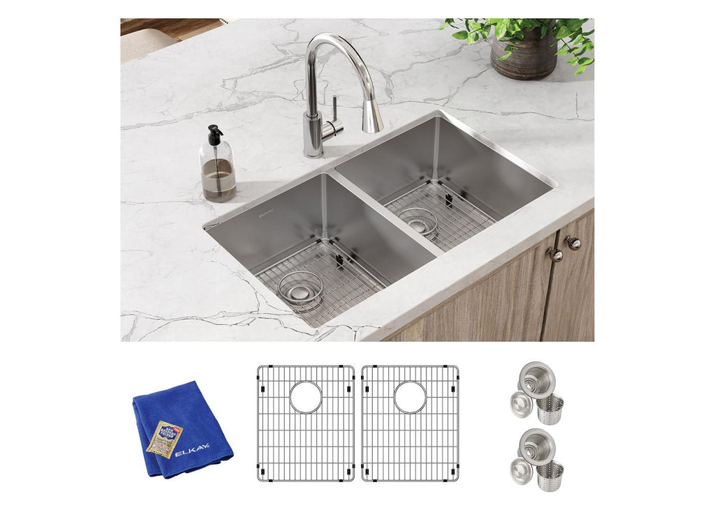 Elkay Tarja Crosstown® Calibre 18 Acero Inoxidable 31-1/2" x 18-1/2" x 9" de Dos Tazones Iguales Bajo Cubierta (Kit) — ambiente de cocina