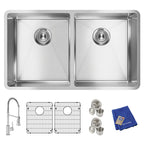 Elkay Tarja Crosstown® Calibre 18 Acero Inoxidable 31-1/2" x 18-1/2" x 9" de Dos Tazones Iguales Bajo Cubierta (Kit) with Faucet — ambiente de cocina