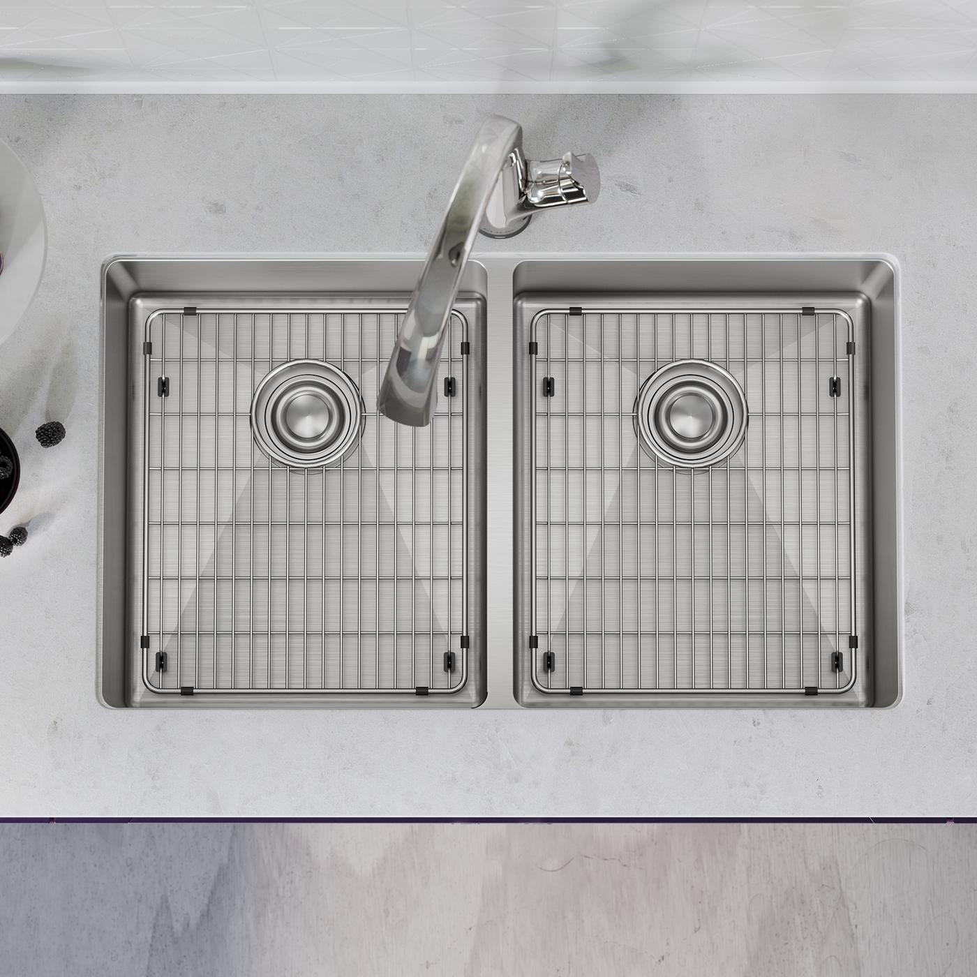 Elkay Tarja Crosstown® Calibre 18 Acero Inoxidable 31-1/2" x 18-1/2" x 9" de Dos Tazones Iguales Bajo Cubierta (Kit con Llave Filtrada) — ambiente de cocina