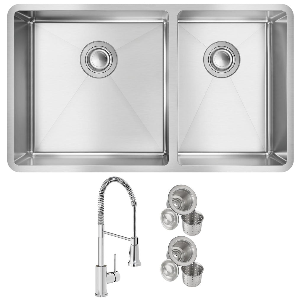 Elkay Tarja Crosstown® Calibre 18 Acero Inoxidable 31-1/2" x 18-1/2" x 9" 60/40 de Dos Tazones Bajo Cubierta (Kit con Llave y Drenaje) — ambiente de cocina