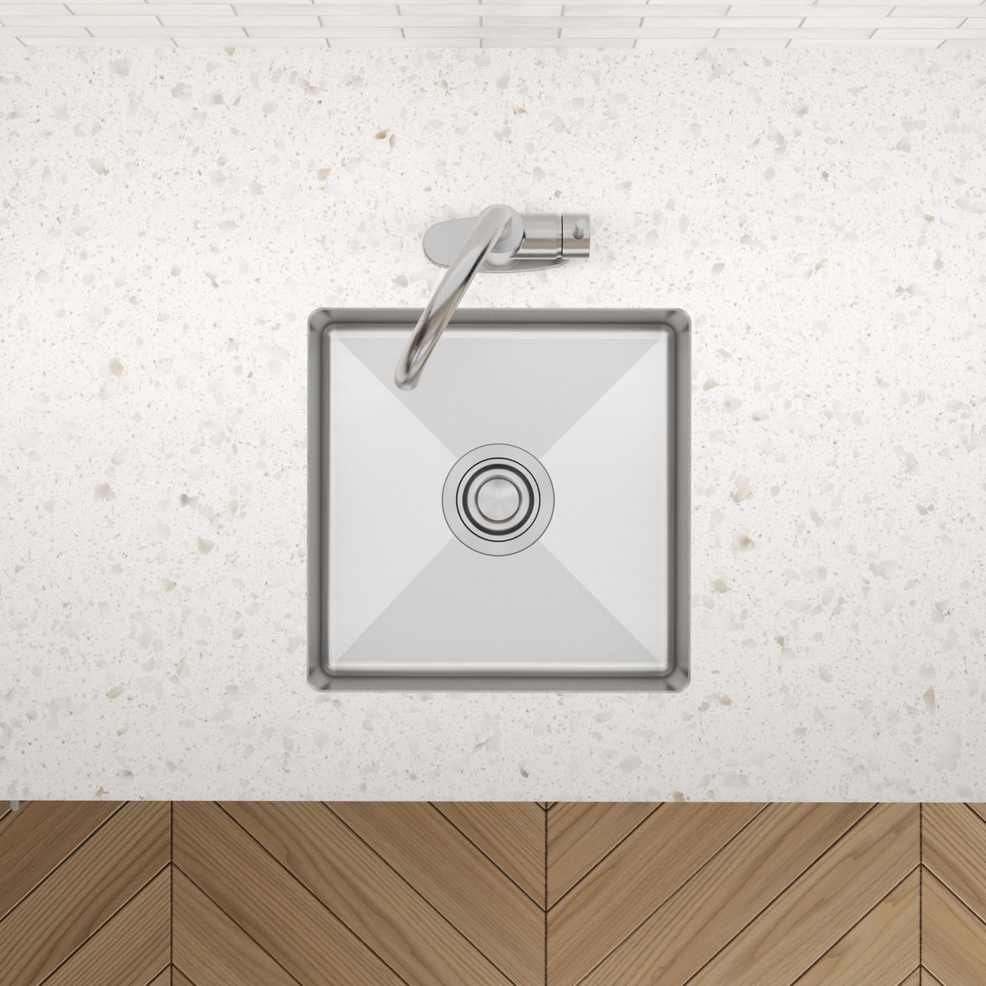 Elkay Tarja Crosstown® Calibre 18 Acero Inoxidable 16-1/2" x 16-1/2" x 5" de Un Tazón Bajo Cubierta — ambiente de cocina