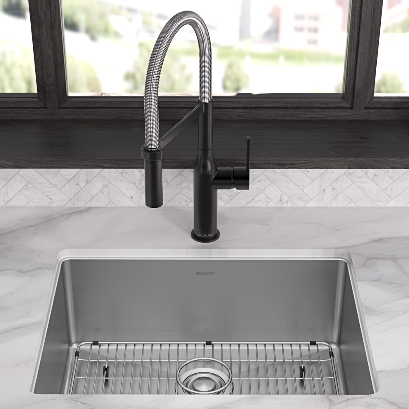 Elkay Tarja Crosstown® Calibre 18 Acero Inoxidable 25" x 22" x 9" de Un Tazón de Doble Montaje (Kit) — ambiente de cocina