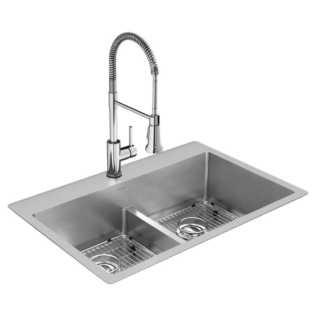 Elkay Tarja Crosstown® Calibre 18 Acero Inoxidable 33" x 22" x 9" 1 Orificio de Dos Tazones Iguales de Doble Montaje (Kit con Aqua Divide) and Faucet — vista de producto