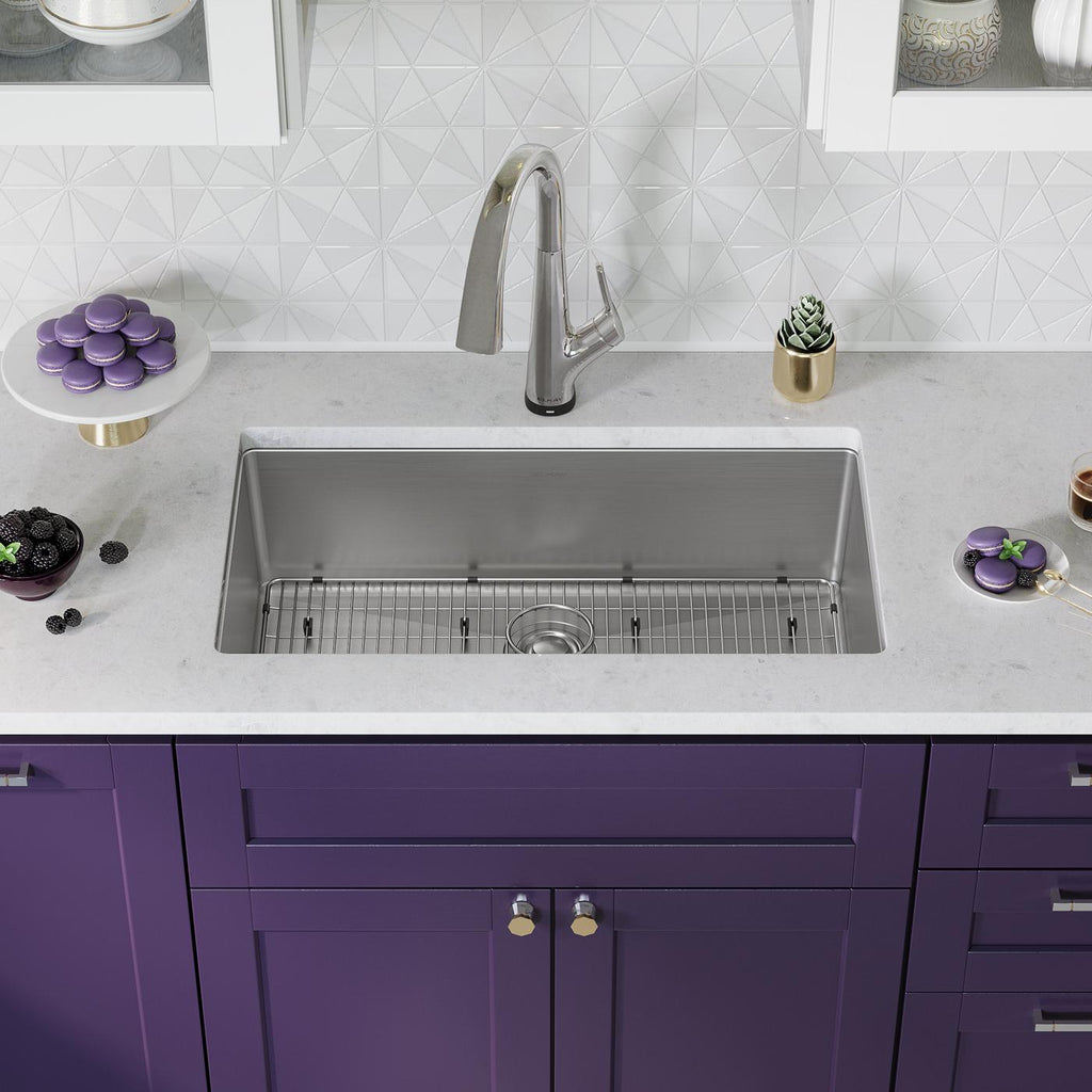 Elkay Tarja Crosstown® Calibre 18 Acero Inoxidable 33" x 22" x 9" de Un Tazón de Doble Montaje (Kit con Llave Filtrada) — ambiente de cocina