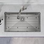 Elkay Tarja Crosstown® Calibre 18 Acero Inoxidable 33" x 22" x 9" de Un Tazón de Doble Montaje (Kit con Llave Filtrada) — ambiente de cocina