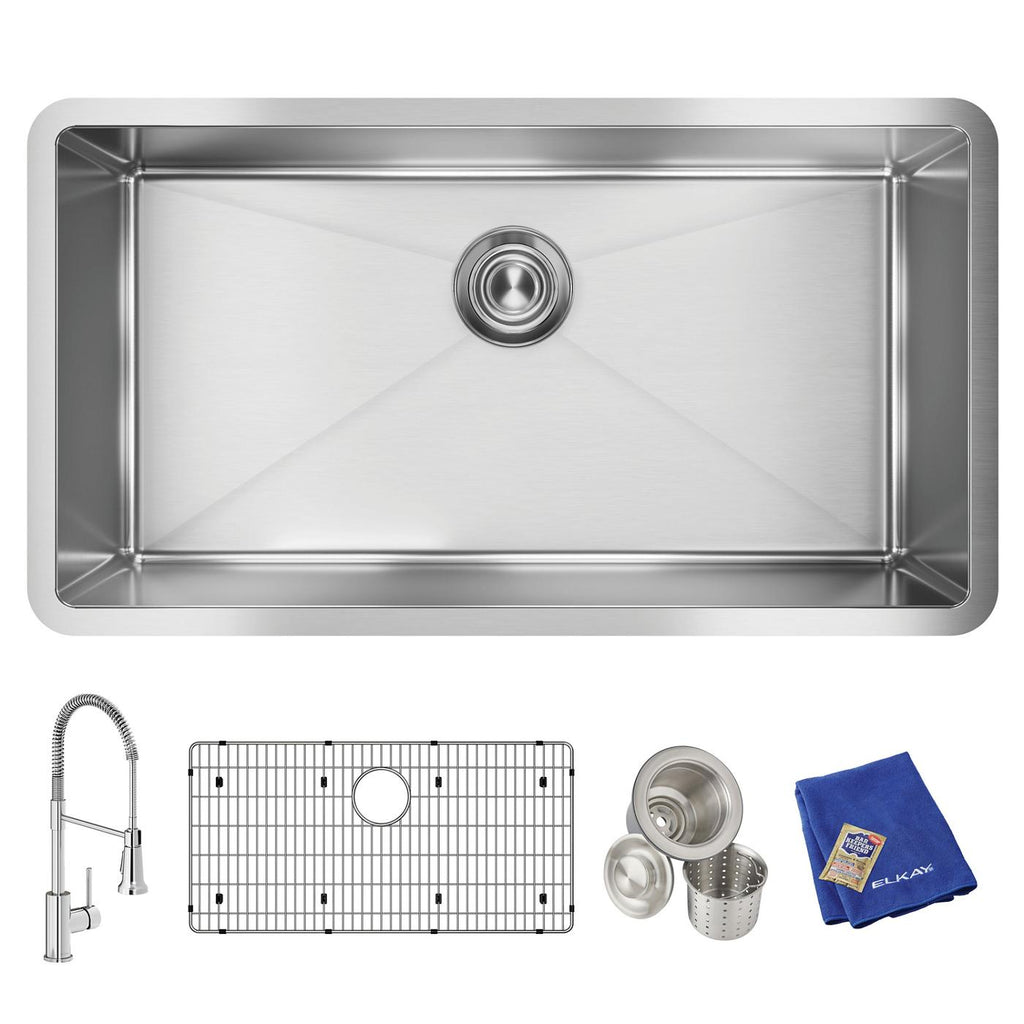 Elkay Tarja Crosstown® Calibre 16 Acero Inoxidable 32-1/2" x 18" x 10" de Un Tazón Bajo Cubierta (Kit) with Faucet — ambiente de cocina