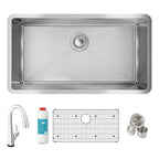 Elkay Tarja Crosstown® Calibre 16 Acero Inoxidable 32-1/2" x 18" x 10" de Un Tazón Bajo Cubierta (Kit con Llave Filtrada) — ambiente de cocina