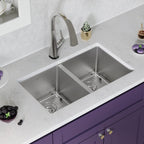 Elkay Tarja Crosstown® Calibre 16 Acero Inoxidable 30-3/4" x 18-1/2" x 10" de Dos Tazones Iguales Bajo Cubierta (Kit con Llave Filtrada) — ambiente de cocina