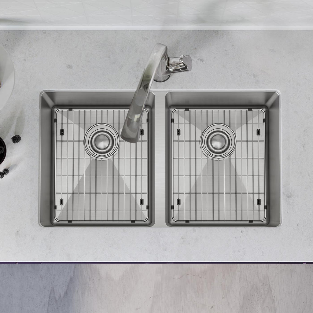 Elkay Tarja Crosstown® Calibre 16 Acero Inoxidable 30-3/4" x 18-1/2" x 10" de Dos Tazones Iguales Bajo Cubierta (Kit con Llave Filtrada) — ambiente de cocina