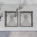 Elkay Tarja Crosstown® Calibre 16 Acero Inoxidable 30-3/4" x 18-1/2" x 10" de Dos Tazones Iguales Bajo Cubierta (Kit con Llave Filtrada) — ambiente de cocina