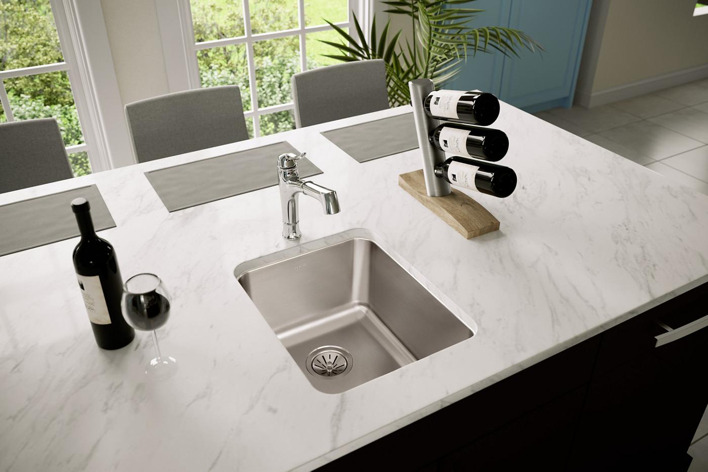 Elkay Tarja Lustertone® Classic Acero Inoxidable 16-1/2" x 20-1/2" x 9-7/8" de Un Tazón Bajo Cubierta — ambiente de cocina