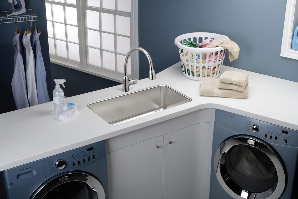 Elkay Tarja Lustertone® Classic Acero Inoxidable 21-1/2" x 18-1/2" x 12" de Un Tazón Bajo Cubierta — ambiente de cocina