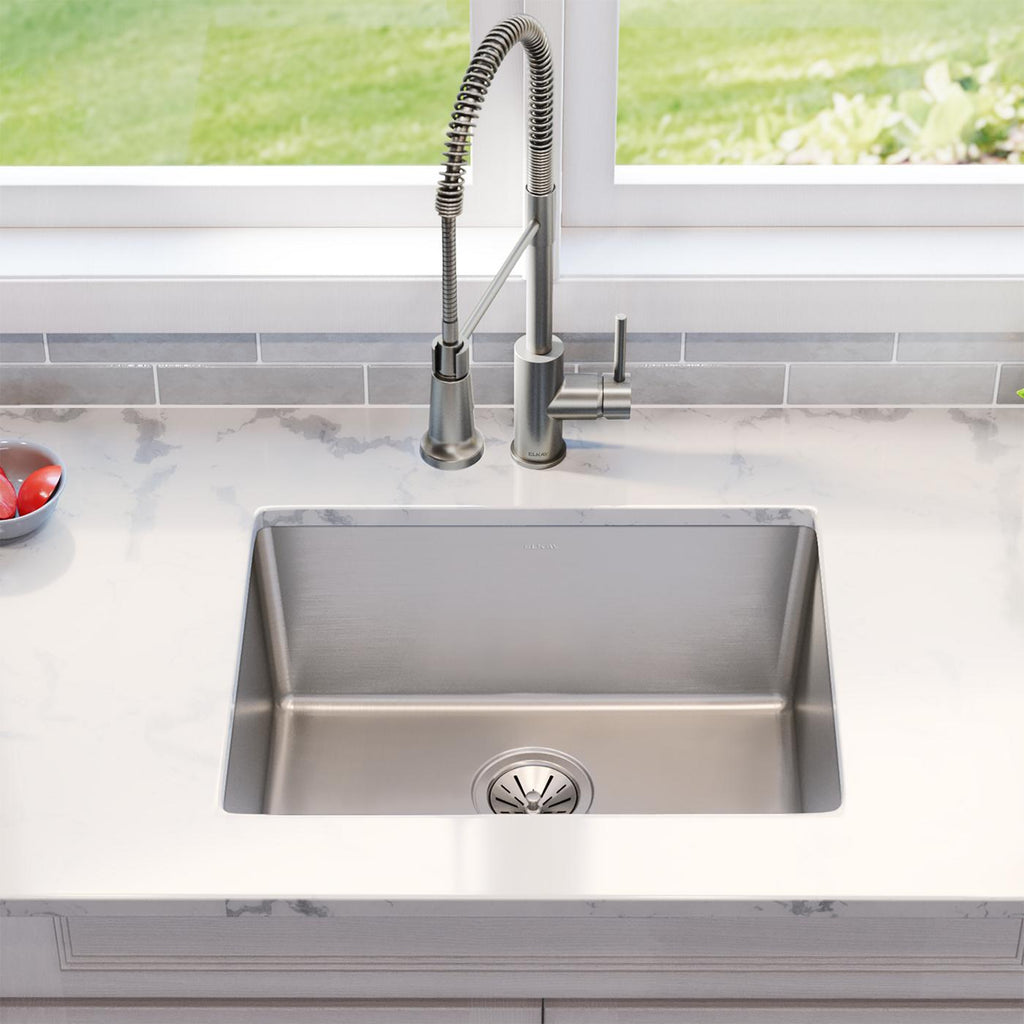 Elkay Tarja Lustertone Iconix® Calibre 18 Acero Inoxidable 23-1/2" x 18-1/4" x 9" de Un Tazón Bajo Cubierta — ambiente de cocina