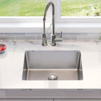 Elkay Tarja Lustertone Iconix® Calibre 18 Acero Inoxidable 23-1/2" x 18-1/4" x 9" de Un Tazón Bajo Cubierta — ambiente de cocina
