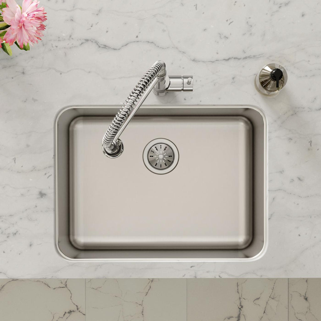 Elkay Tarja Lustertone® Classic Acero Inoxidable 25-1/2" x 19-1/4" x 12" de Un Tazón Bajo Cubierta — ambiente de cocina