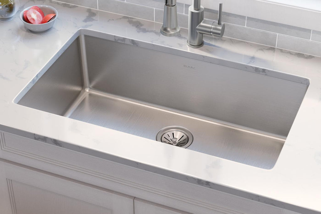 Elkay Tarja Lustertone Iconix® Calibre 18 Acero Inoxidable 32-1/2 x 19-1/2" x 9" de Un Tazón Bajo Cubierta — ambiente de cocina