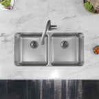 Elkay Tarja Lustertone® Classic Acero Inoxidable 35-3/4" x 18-1/2" x 10" de Dos Tazones Iguales Bajo Cubierta — ambiente de cocina