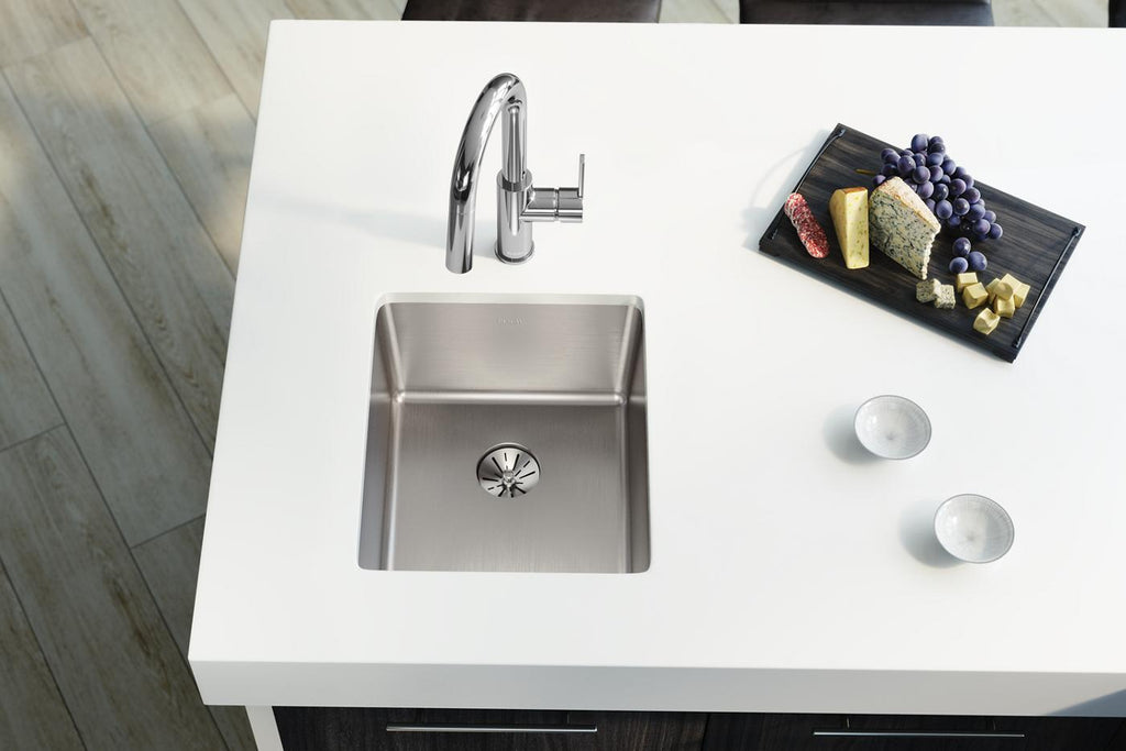 Elkay Tarja Lustertone Iconix® Calibre 16 Acero Inoxidable 16" x 18-1/2" x 8" de Un Tazón Bajo Cubierta with Perfect Drain® — ambiente de cocina