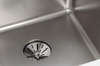 Elkay Tarja Lustertone Iconix® Calibre 16 Acero Inoxidable 16" x 18-1/2" x 8" de Un Tazón Bajo Cubierta with Perfect Drain® — ambiente de cocina
