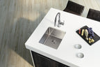 Elkay Tarja Lustertone Iconix® Calibre 16 Acero Inoxidable 16" x 18-1/2" x 8" de Un Tazón Bajo Cubierta with Perfect Drain® — ambiente de cocina