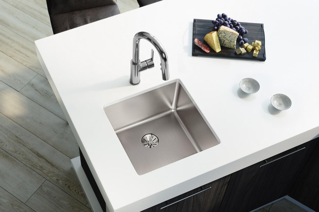 Elkay Tarja Lustertone Iconix® Calibre 16 Acero Inoxidable 18-1/2" x 18-1/2" x 9" de Un Tazón Bajo Cubierta with Perfect Drain® — ambiente de cocina