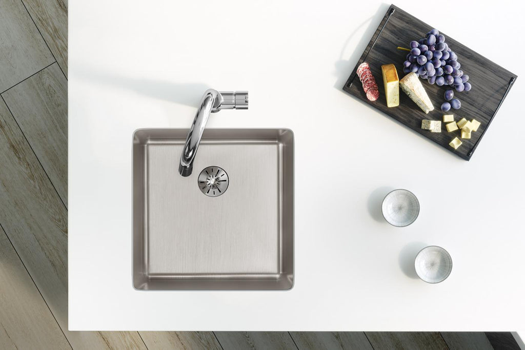 Elkay Tarja Lustertone Iconix® Calibre 16 Acero Inoxidable 18-1/2" x 18-1/2" x 9" de Un Tazón Bajo Cubierta with Perfect Drain® — ambiente de cocina