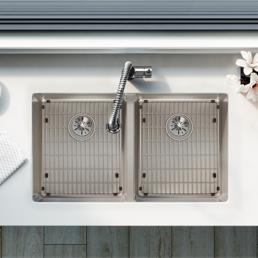 Elkay Tarja Lustertone Iconix® Calibre 16 Acero Inoxidable 32-3/4" x 19-1/2" x 9" de Dos Tazones Bajo Cubierta (Kit) with Perfect Drain® — ambiente de cocina