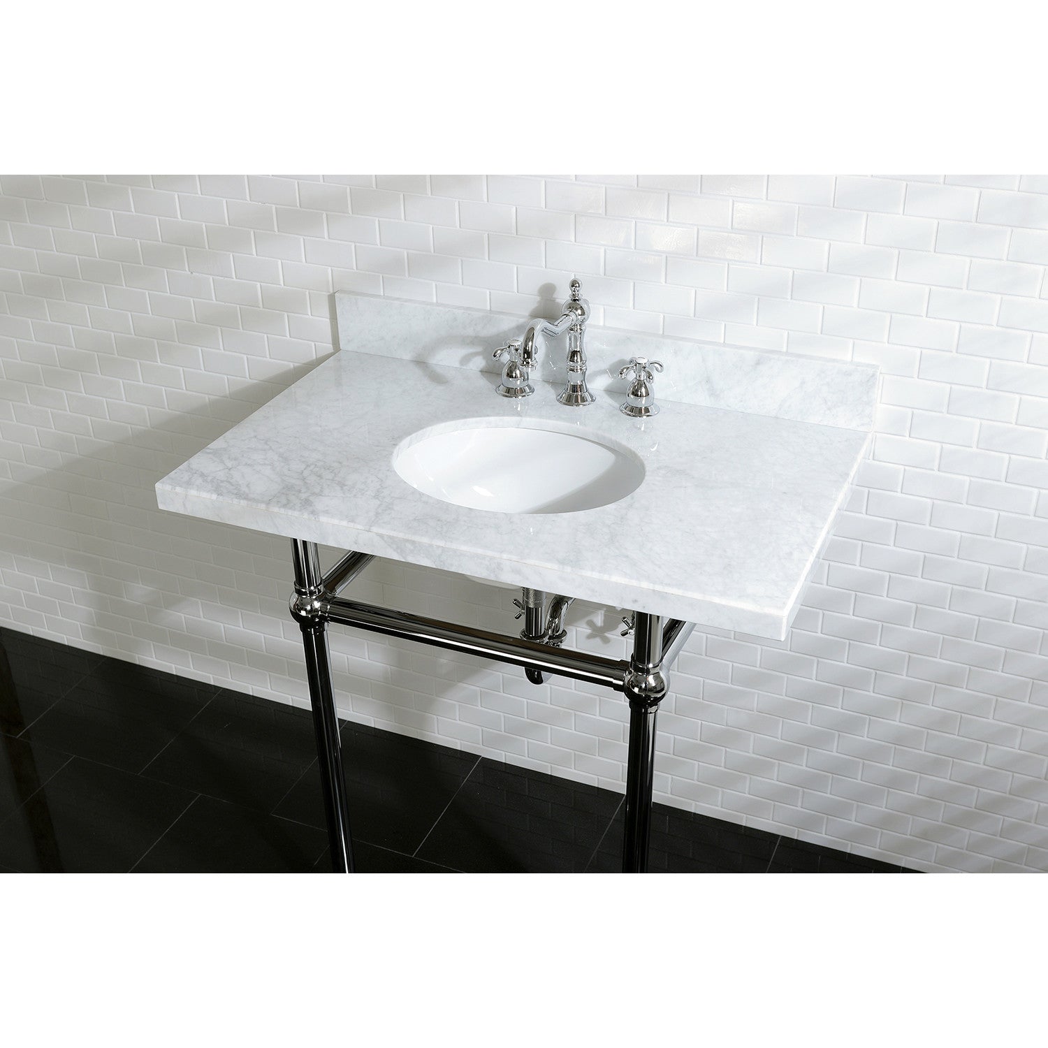 Kingston Brass French Country - Llave de Lavabo Widespread (3 Orificios), con Dos Manerales — Ambientación 2