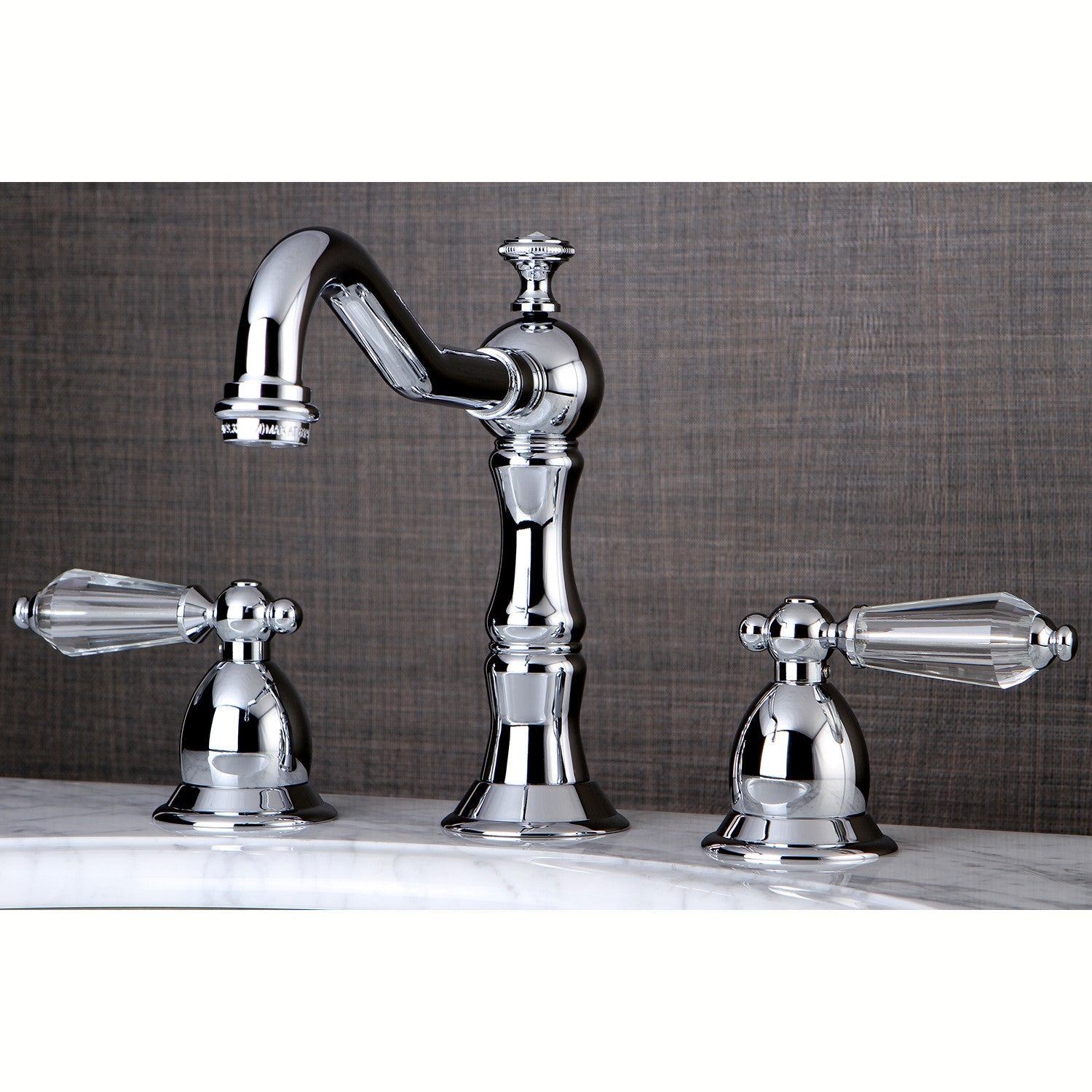 Kingston Brass Wilshire - Llave de Lavabo Widespread (3 Orificios), con Dos Manerales — Ambientación 1