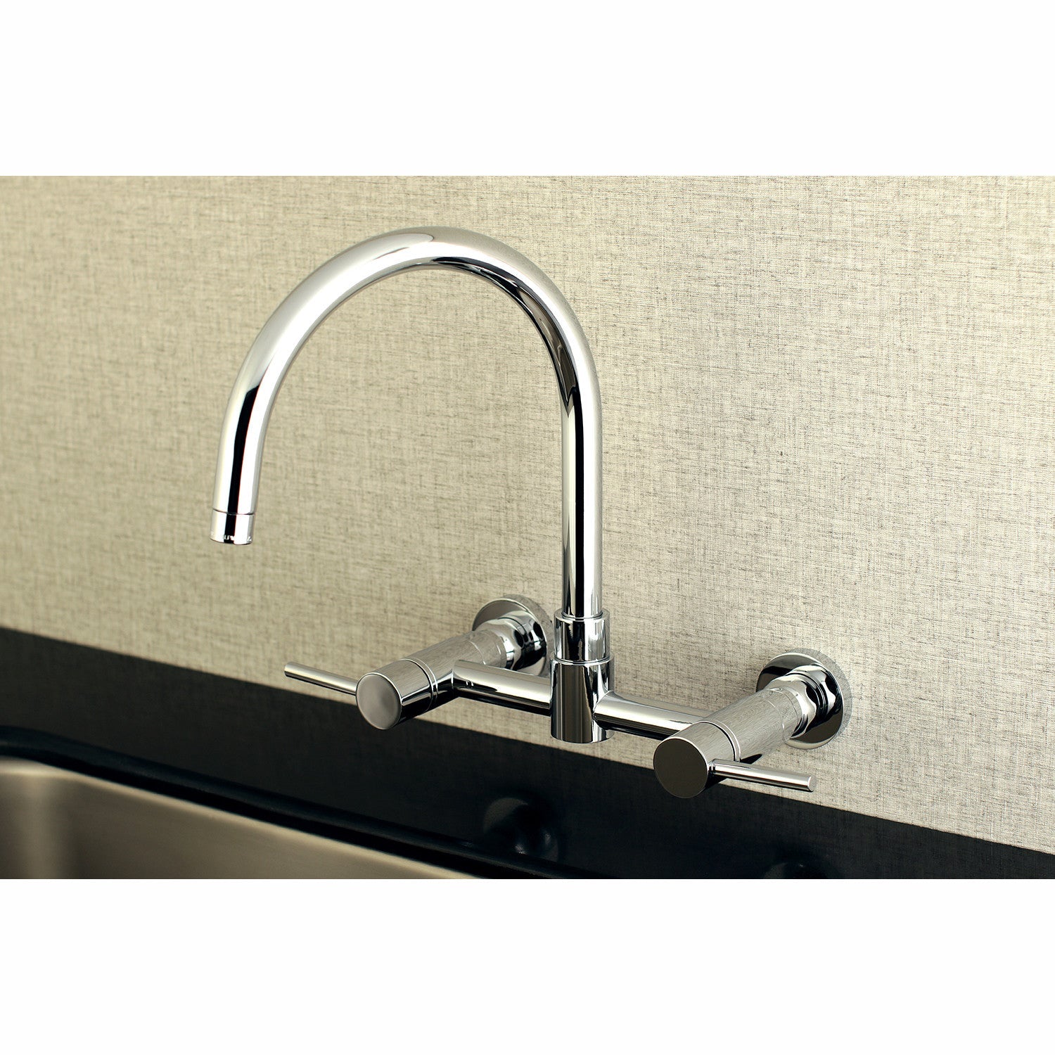 Kingston Brass Sona Concord — Mezcladora Puente de Pared, Dos Manijas, 2 Orificios — Cromo Pulido (Surtidor 11-1/4") — Ambientación 1