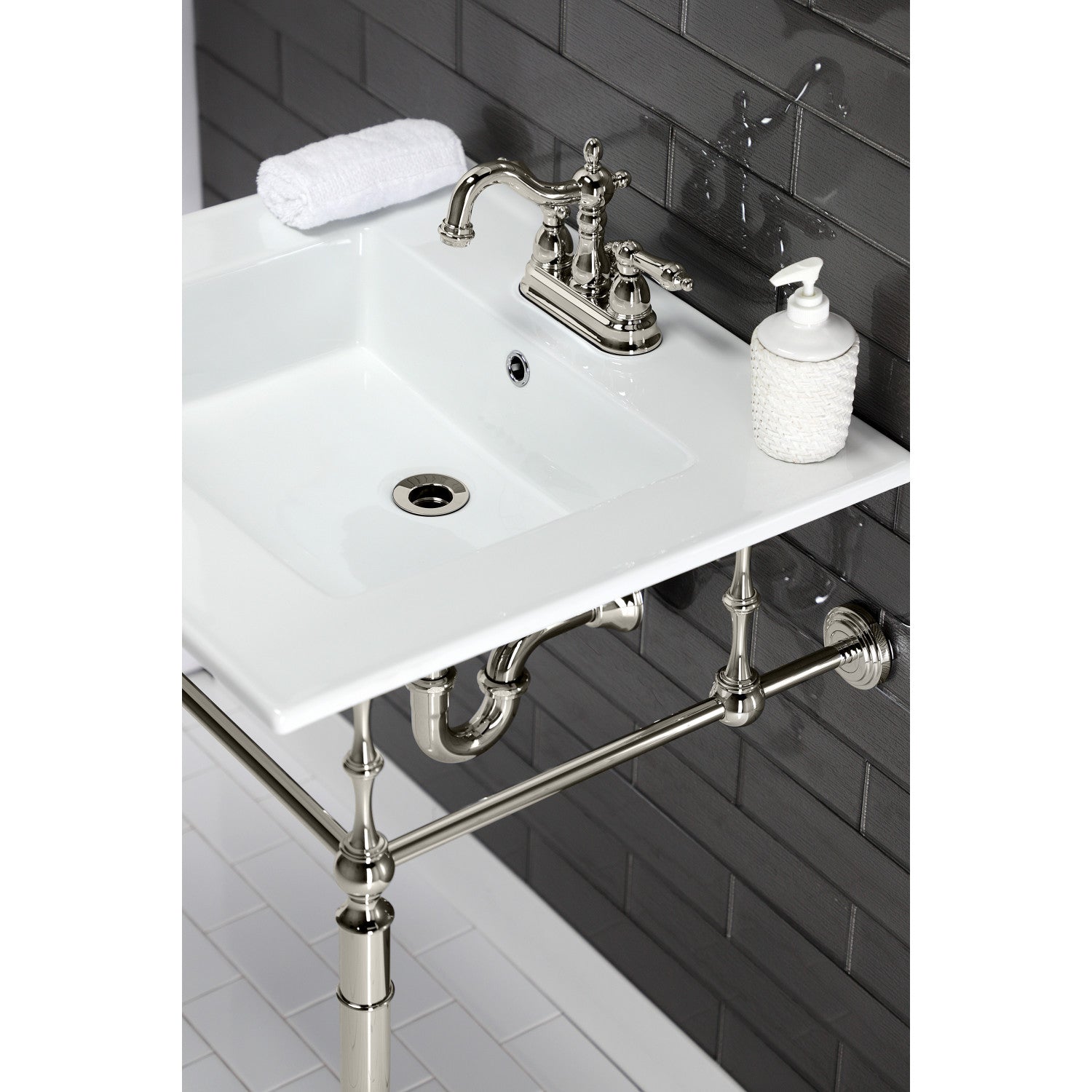 Kingston Brass Edwardian lavabo consola — vista