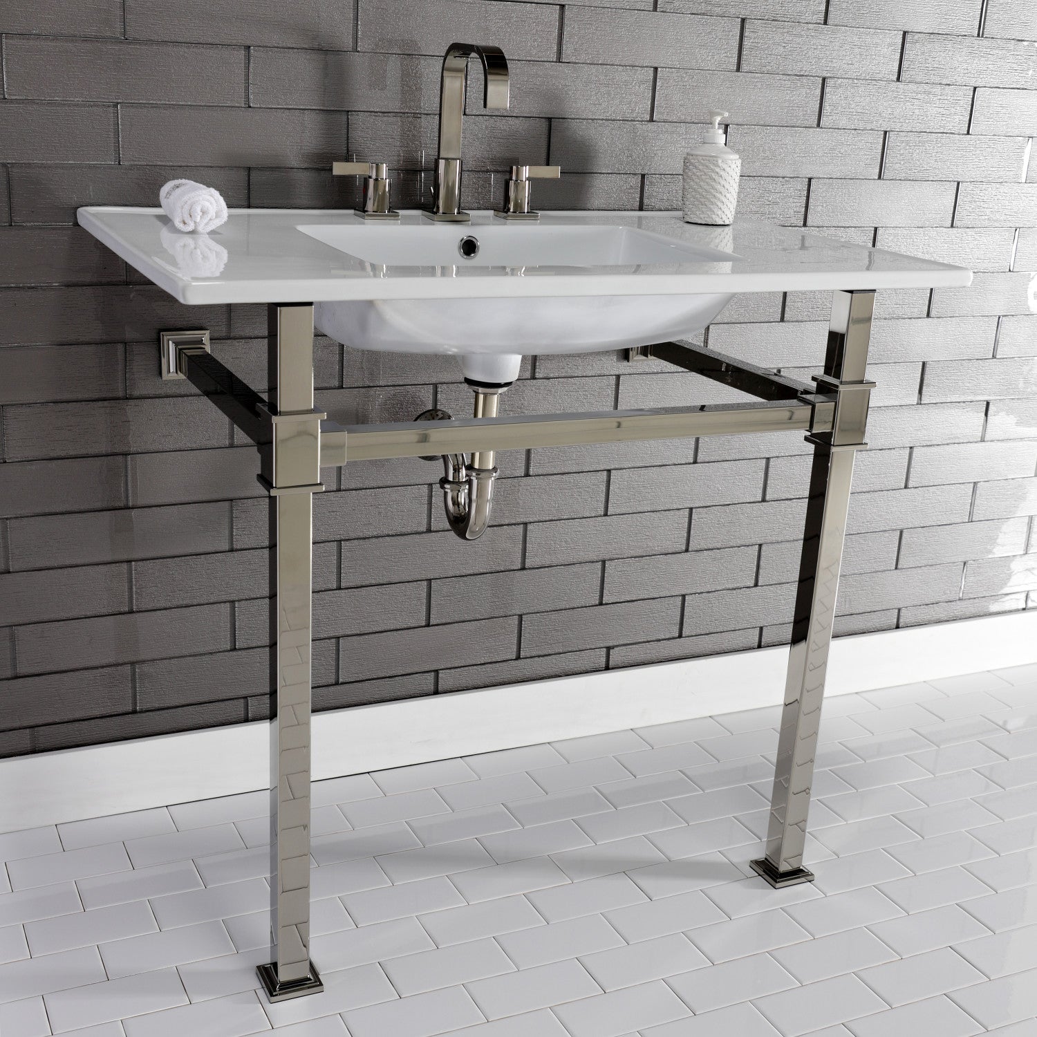 Kingston Brass Monarch lavabo consola — vista