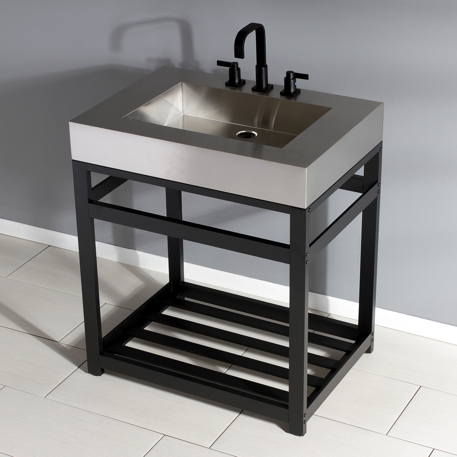 Kingston Brass Kingston Commercial lavabo consola — vista
