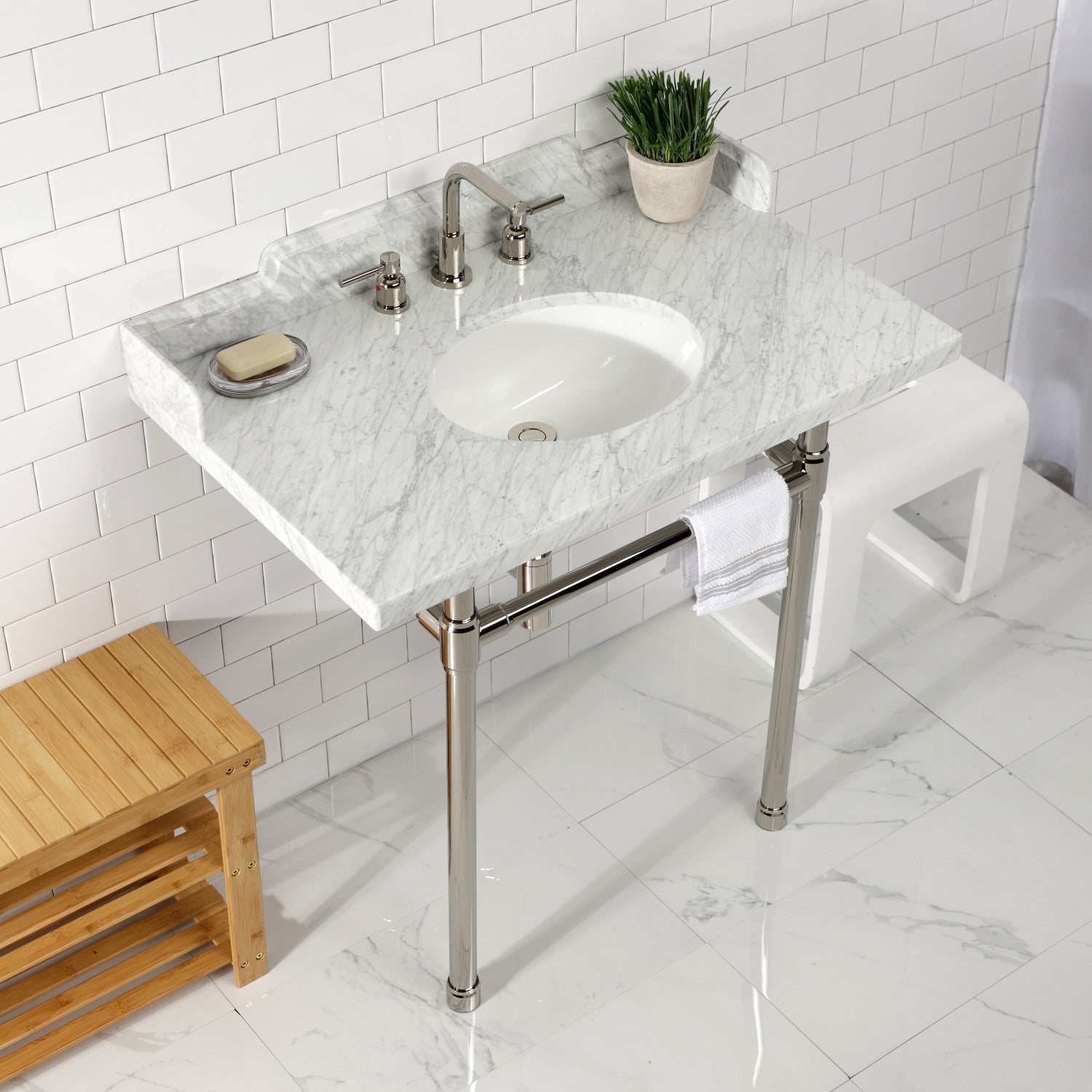 Kingston Brass Dreyden lavabo consola — vista