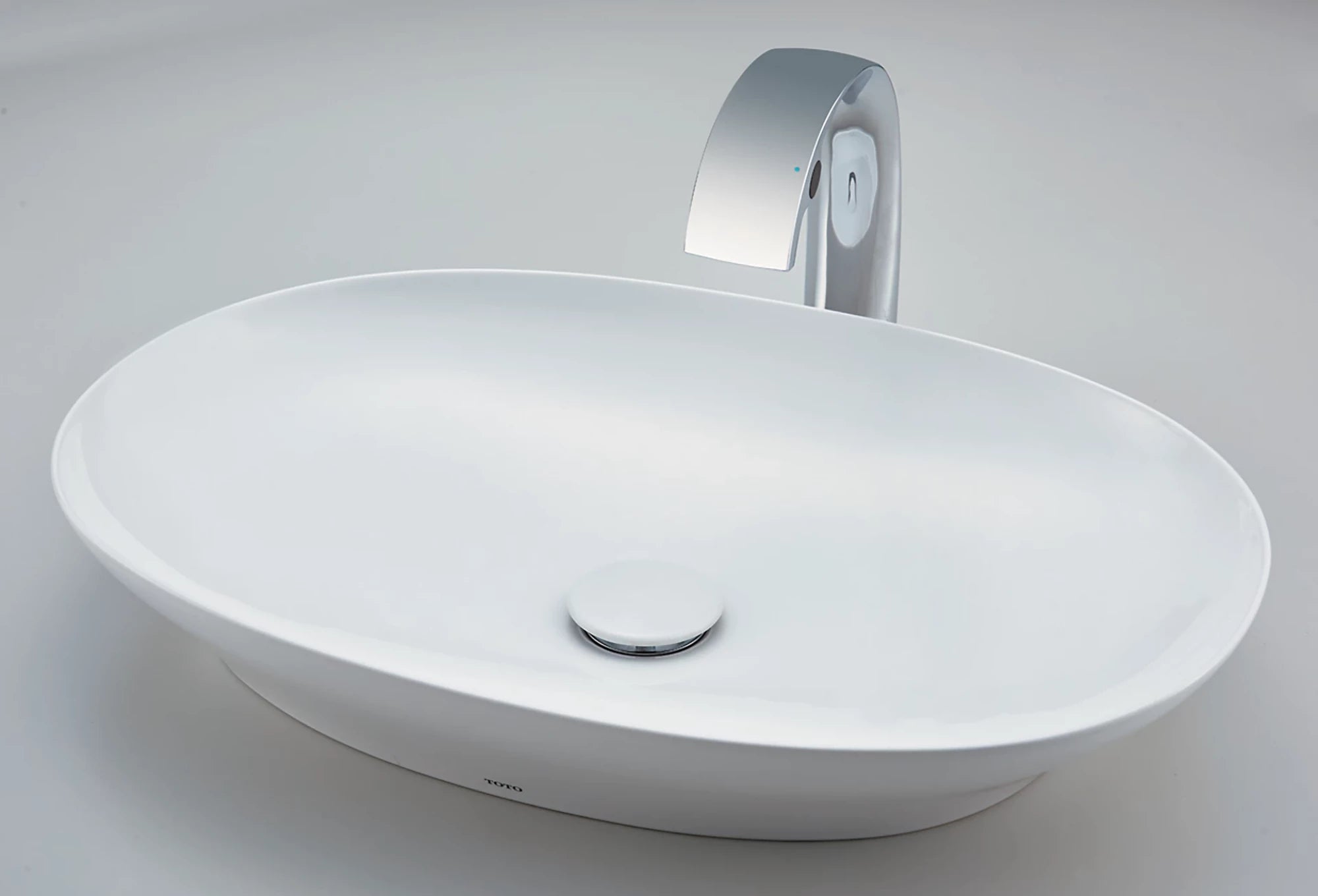 Lavabo TOTO Kiwami Sobreponer ovalado